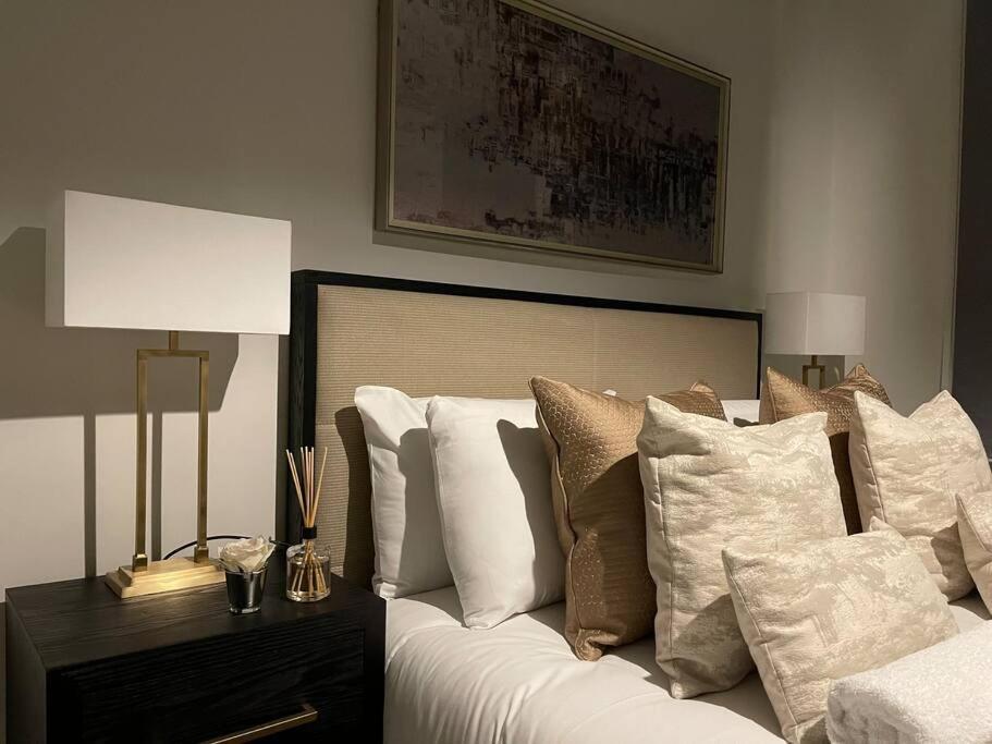 Quintessential Town House Close To Central Londres Extérieur photo