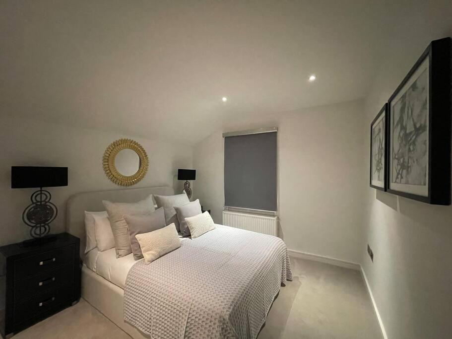 Quintessential Town House Close To Central Londres Extérieur photo